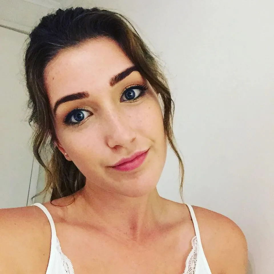 Soft makeover result with groomed brows — makeover by Zoma Beauty